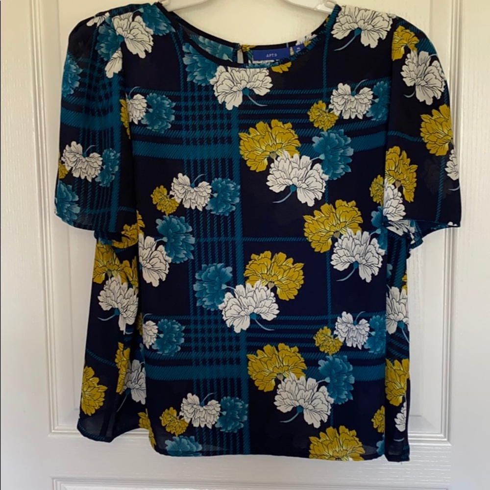Apt. 9 Floral Blouse